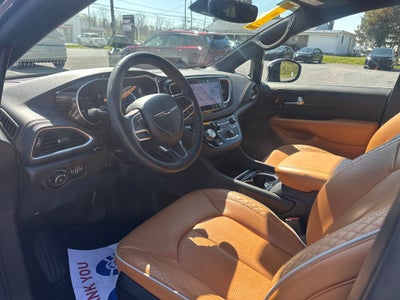 2023 Chrysler Pacifica Pinnacle
