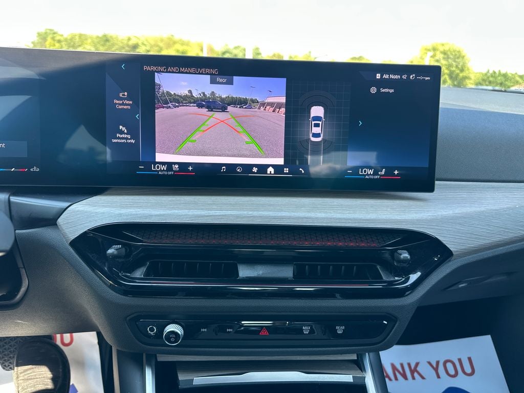 2025 BMW 330i 330i