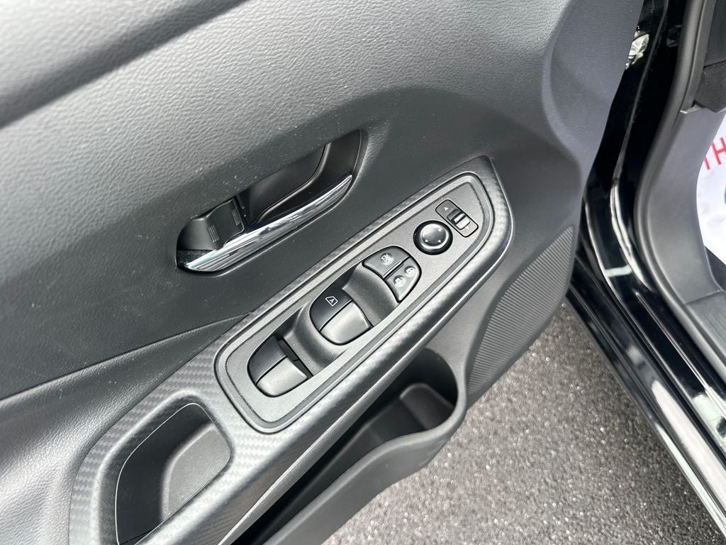 2023 Nissan Versa 1.6 SV