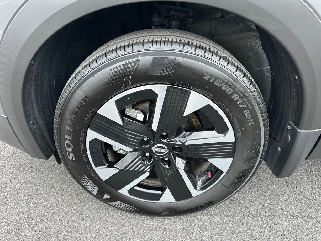 2025 Nissan Kicks MPV SV