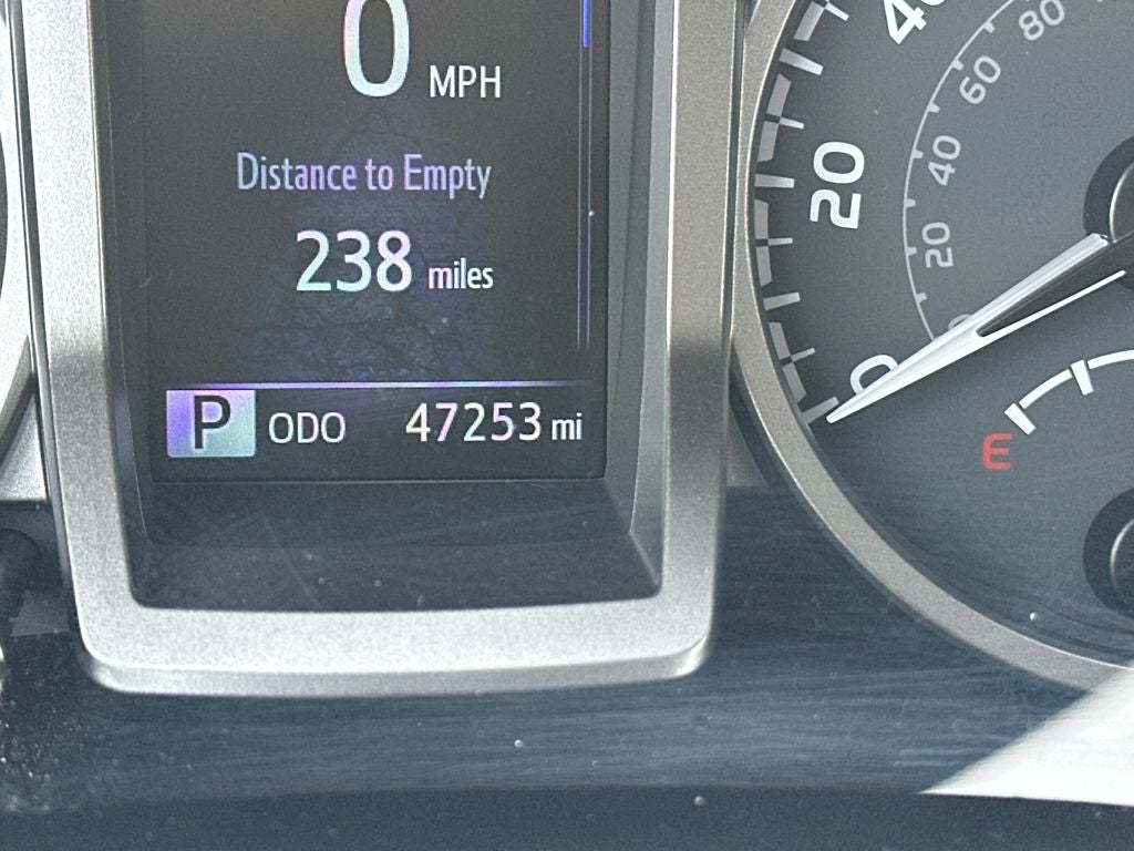 2022 Toyota Tacoma SR5 V6