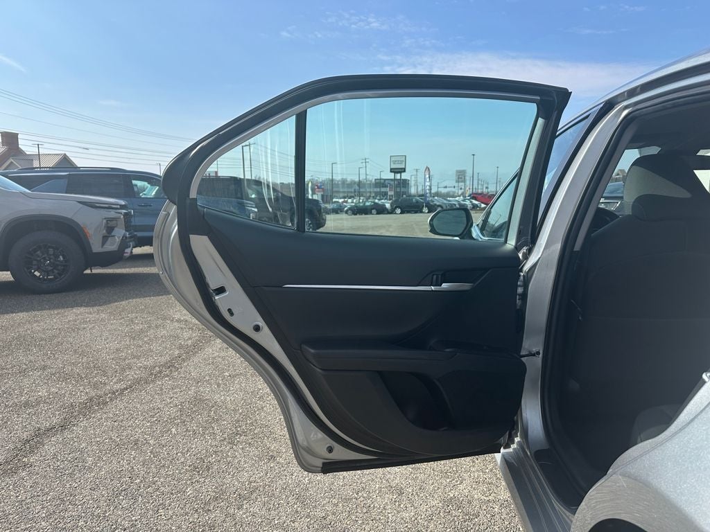 2023 Toyota CAMRY LE