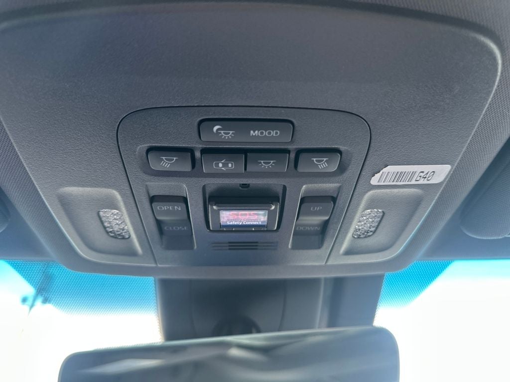 2020 Toyota AVALON HYBRID Limited