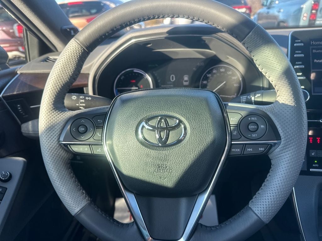 2022 Toyota Avalon Hybrid Limited
