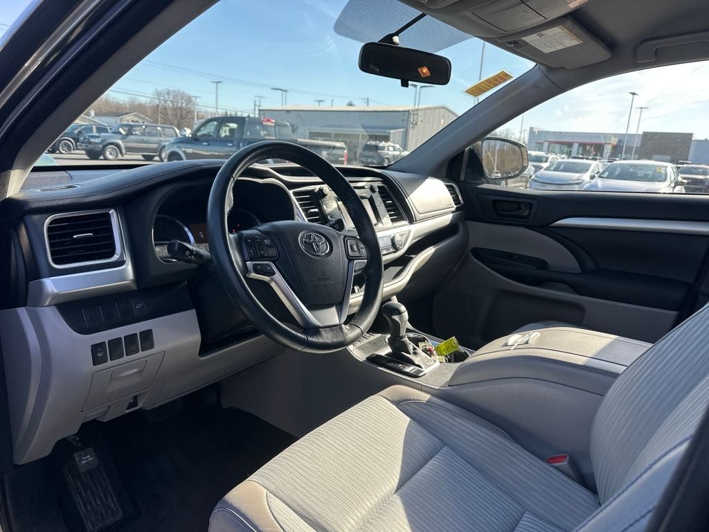 2015 Toyota HIGHLANDER LE Plus V6