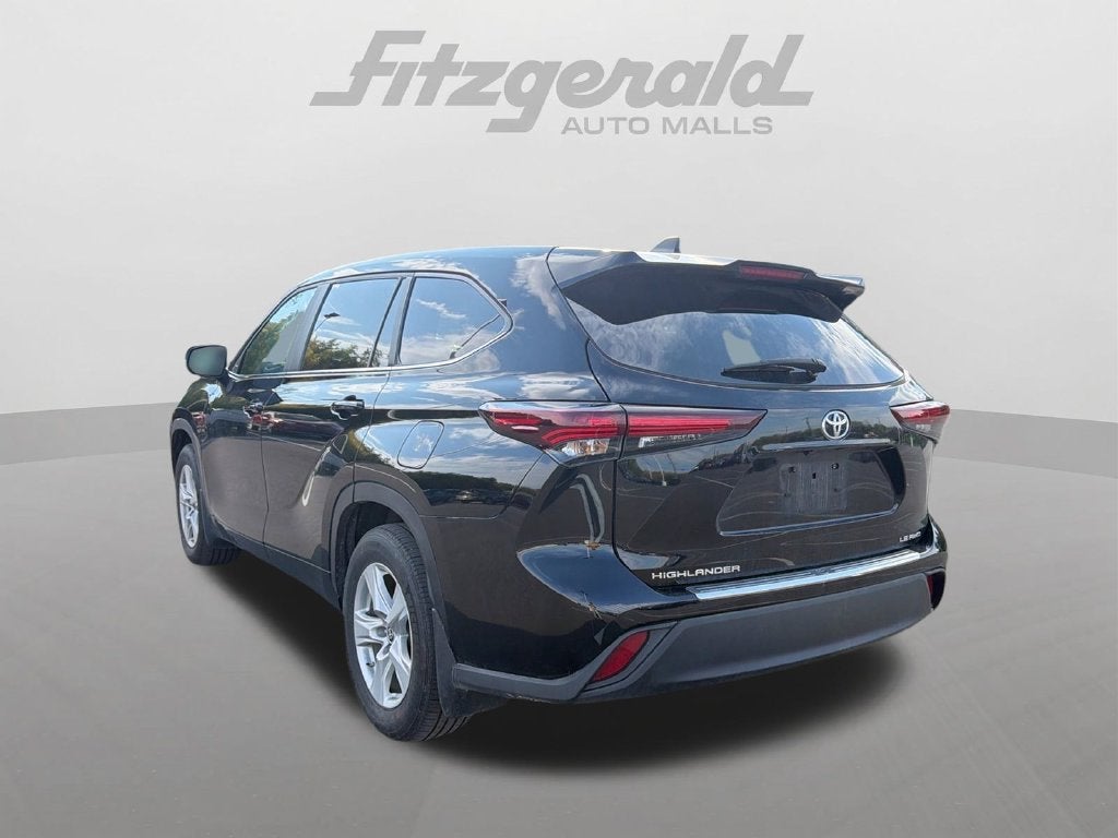 2024 Toyota Highlander LE