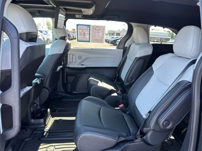 2026 Toyota SIENNA XSE AWD XSE 7 Passenger