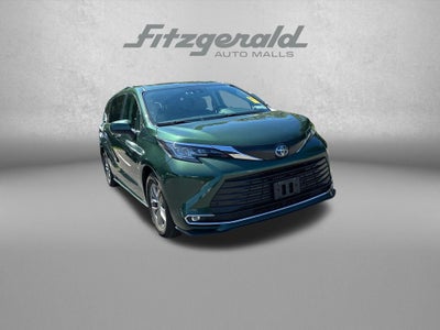 2023 Toyota Sienna XLE 7 Passenger