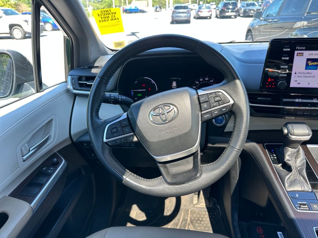 2023 Toyota Sienna XLE 7 Passenger