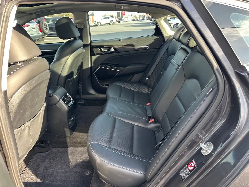 2017 Kia Cadenza Limited