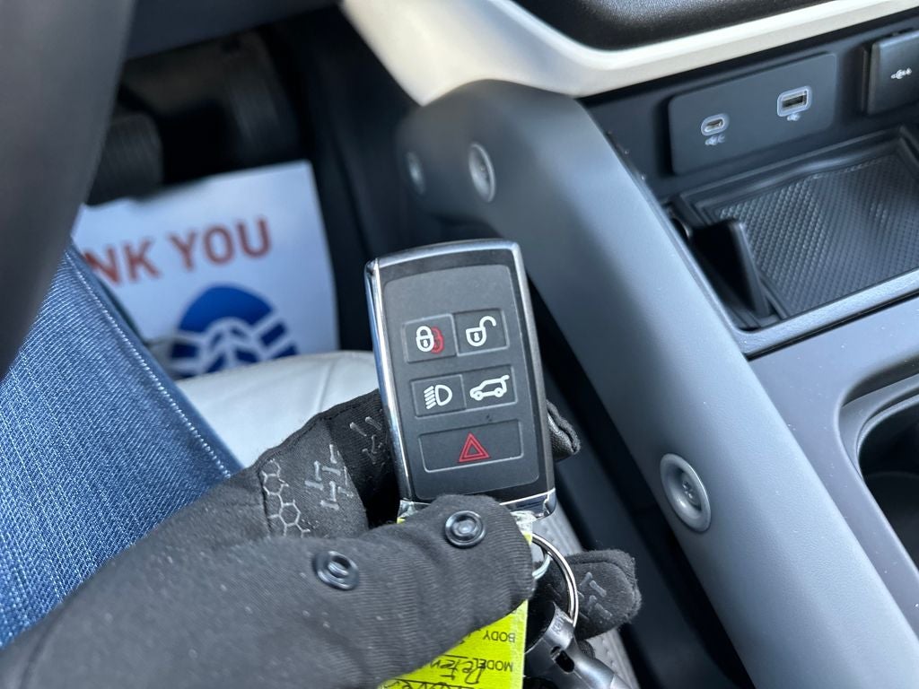 2024 Land Rover Defender 110 S