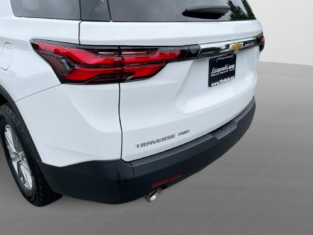 2023 Chevrolet Traverse LT Leather