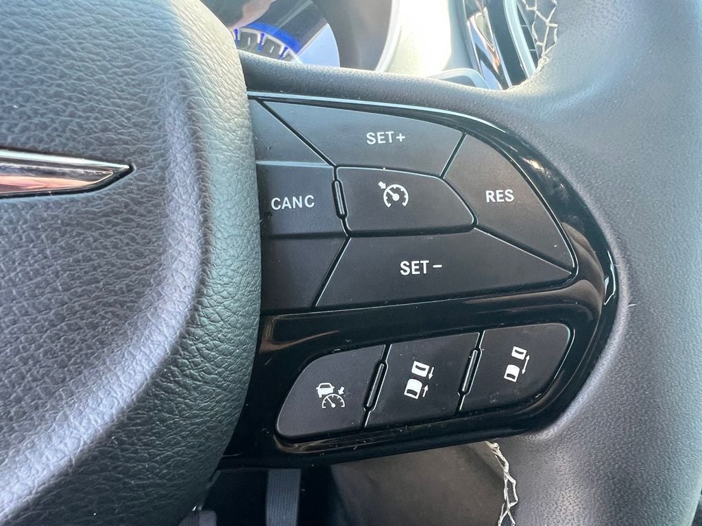 2024 Chrysler Pacifica Touring