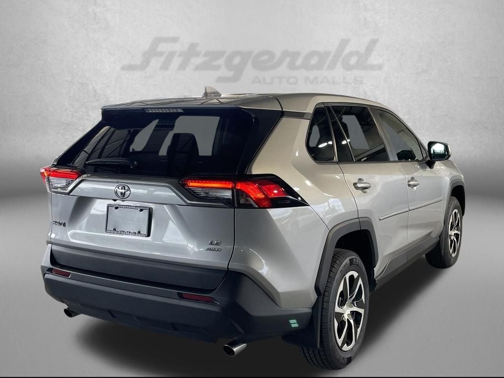 2022 Toyota RAV4 LE