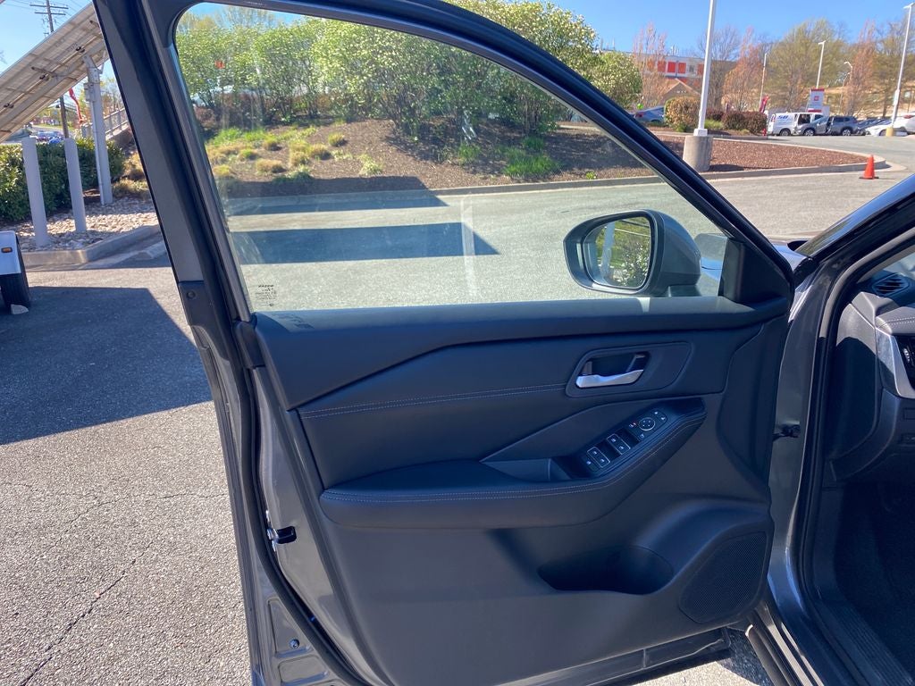 2026 Nissan Rogue SL