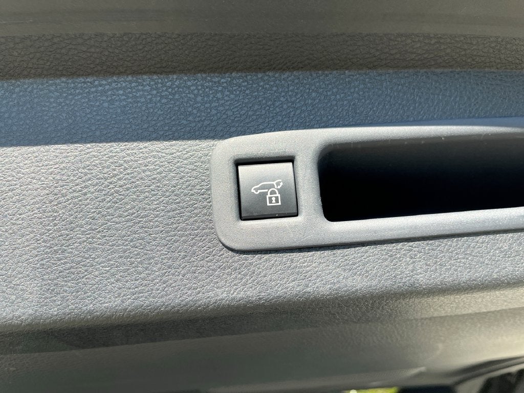 2025 Toyota Sienna XLE 8 Passenger