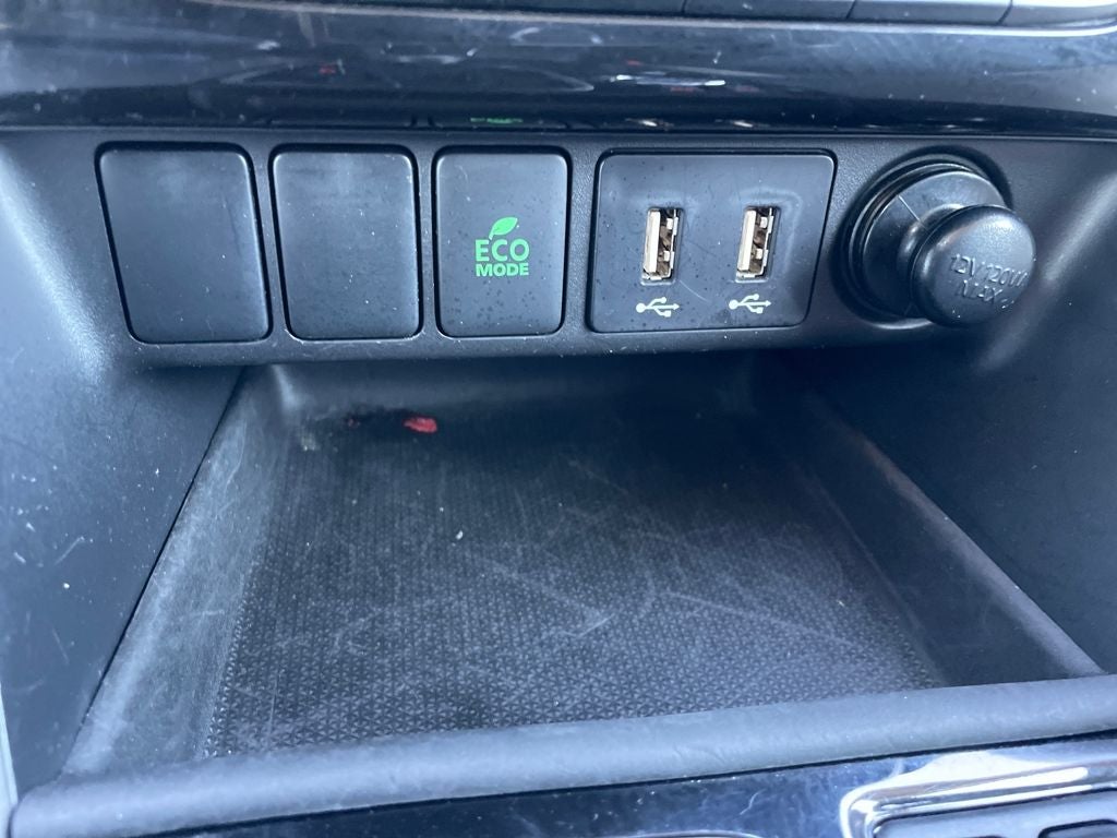 2025 Mitsubishi Eclipse Cross SE