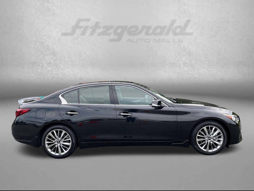 2022 INFINITI Q50 LUXE