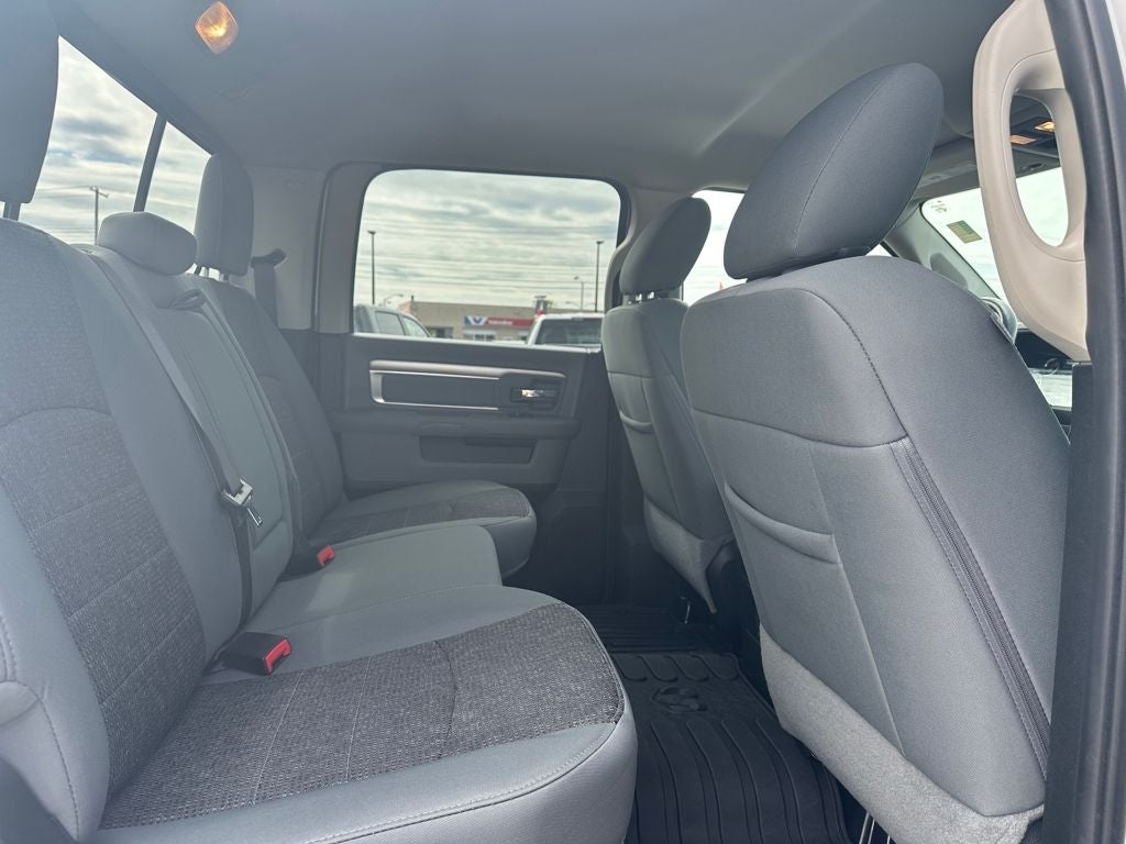 2018 RAM 1500 Big Horn Crew Cab 4x4 5'7' Box