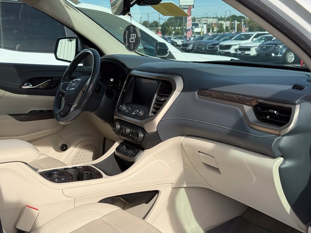2020 GMC Acadia AWD Denali