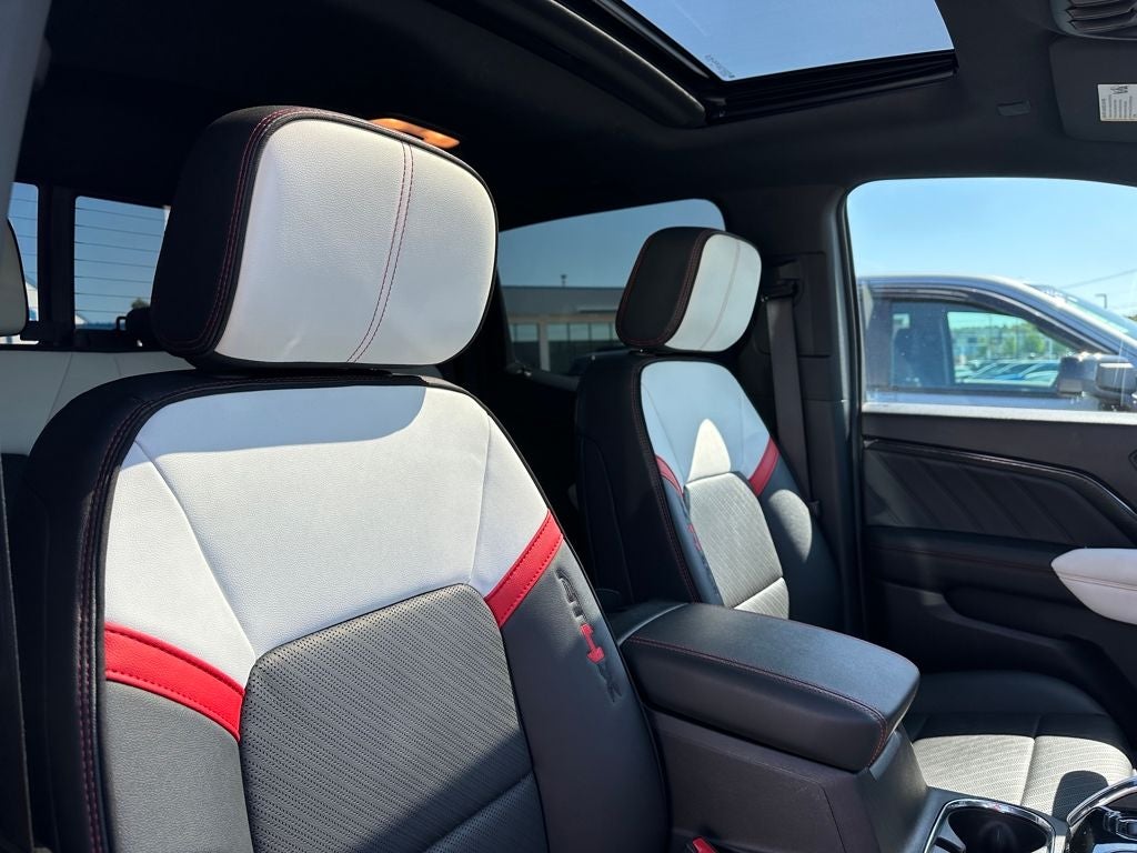 2023 GMC Canyon 4WD Crew Cab Short Box AT4X