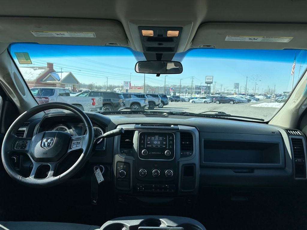 2018 RAM 2500 Tradesman Crew Cab 4x4 6'4' Box