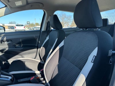 2022 Nissan Versa 1.6 SV