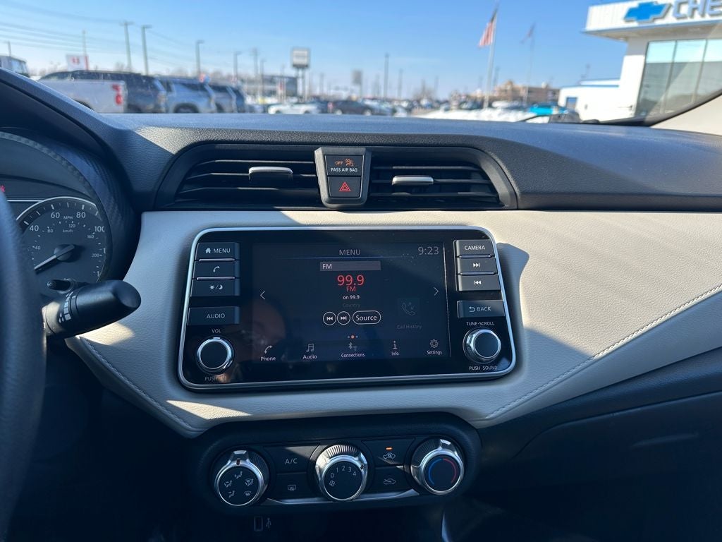 2022 Nissan Versa 1.6 SV