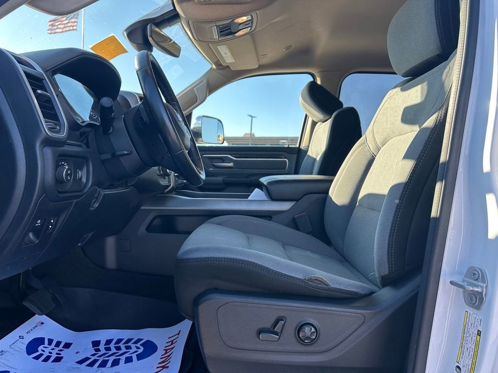 2020 RAM 1500 Big Horn Crew Cab 4x4 6'4" Box