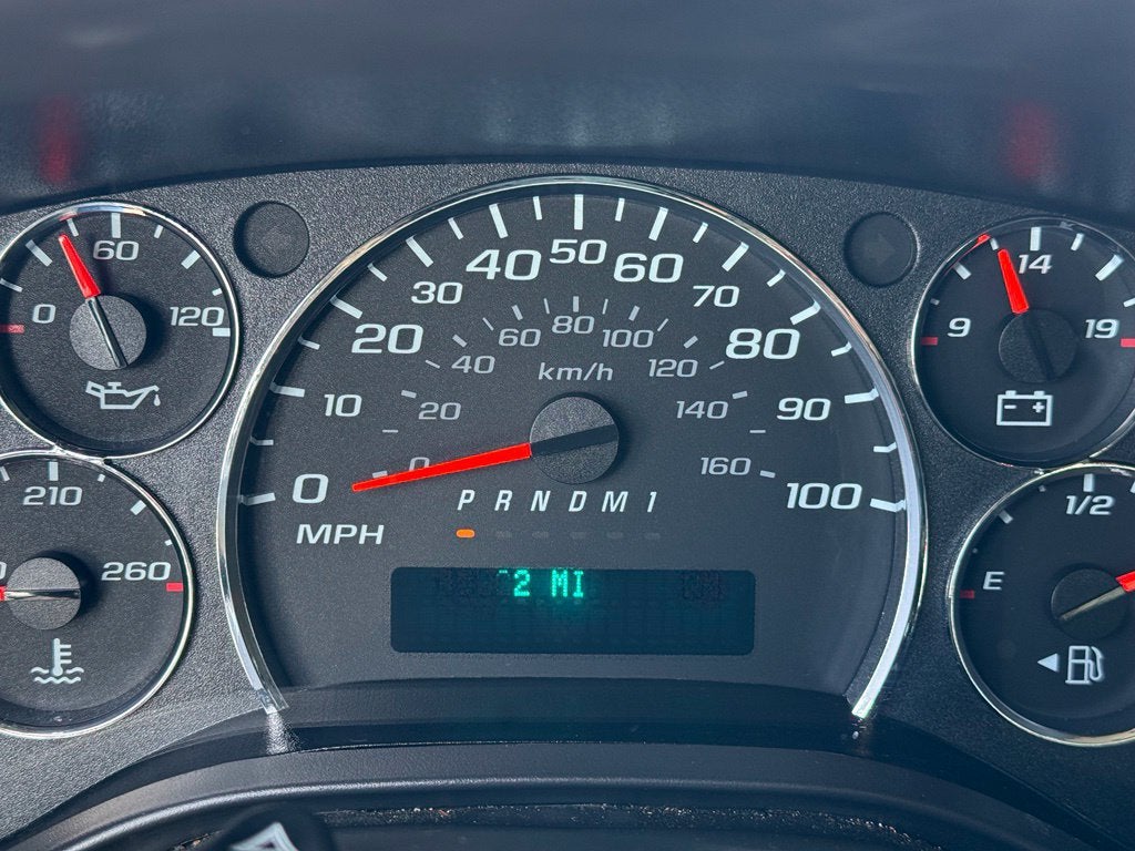 2025 Chevrolet Express Passenger 1LT