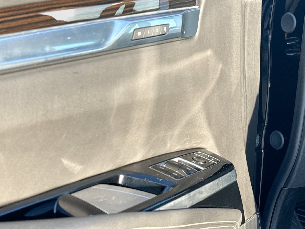 2025 Cadillac Escalade Luxury