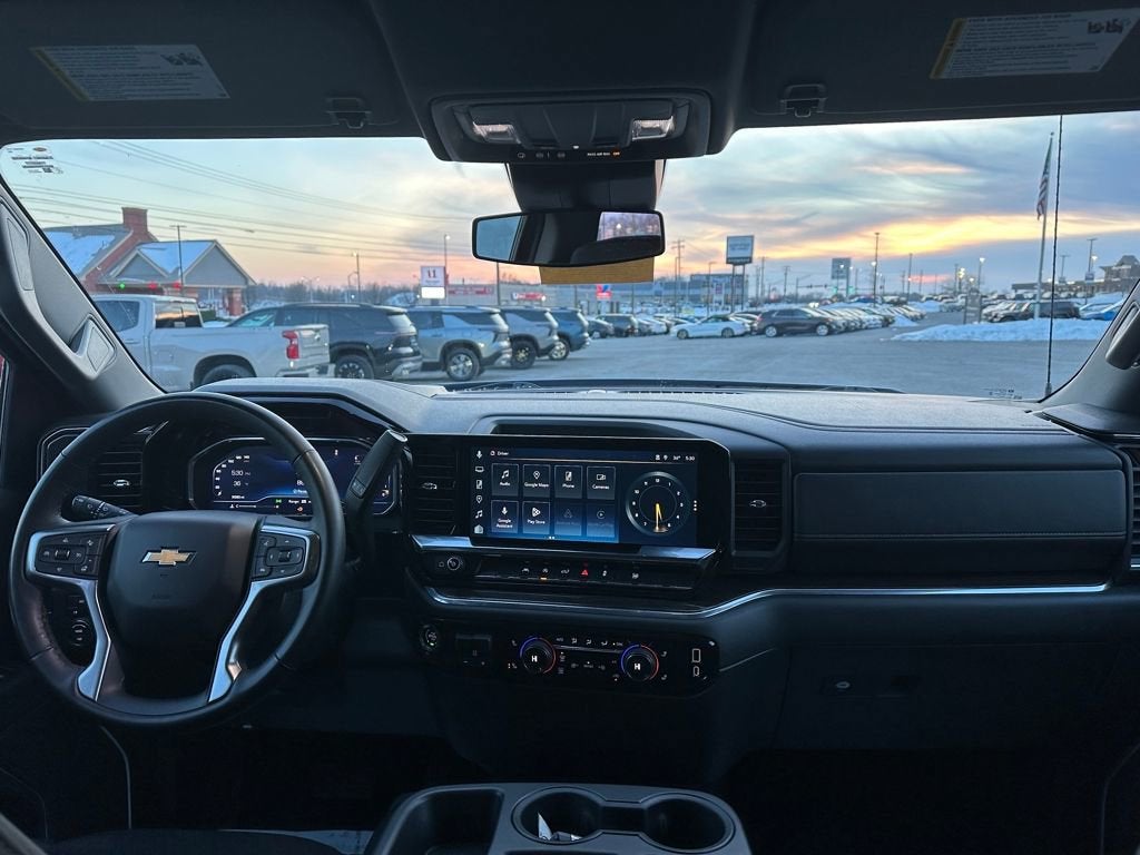 2025 Chevrolet Silverado 1500 LT