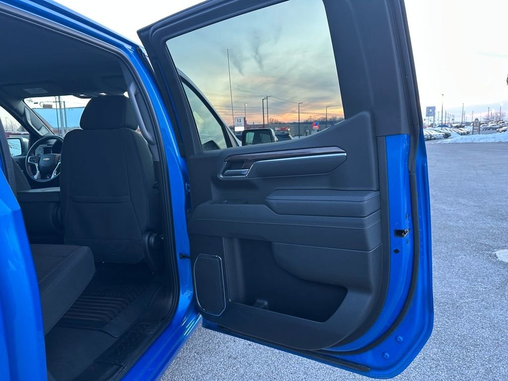 2025 Chevrolet Silverado 1500 LT