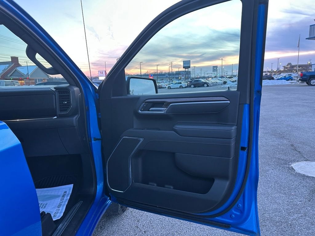 2025 Chevrolet Silverado 1500 LT