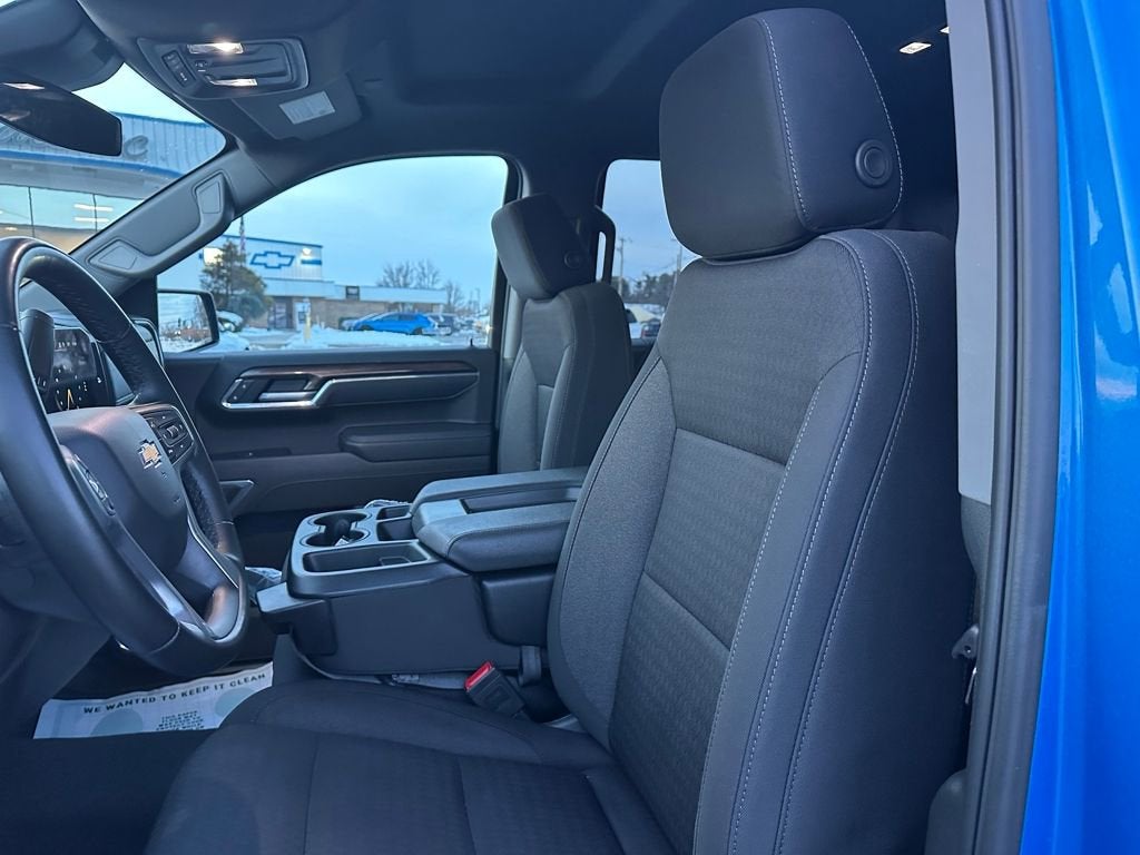 2025 Chevrolet Silverado 1500 LT