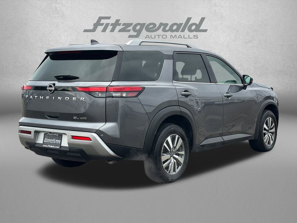 2025 Nissan Pathfinder SL