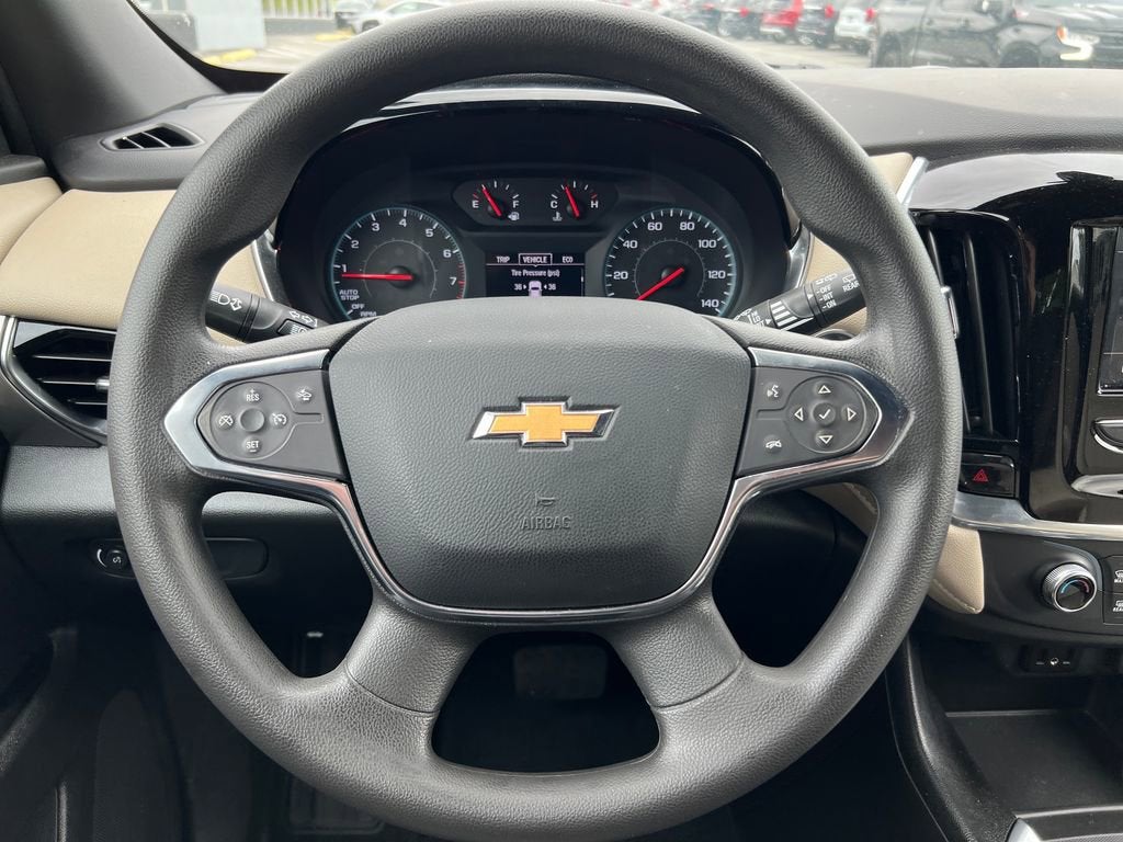 2023 Chevrolet Traverse LS