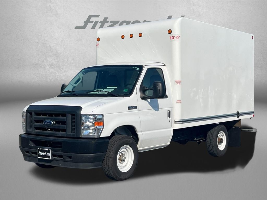 2024 Ford E-Series Cutaway E-350