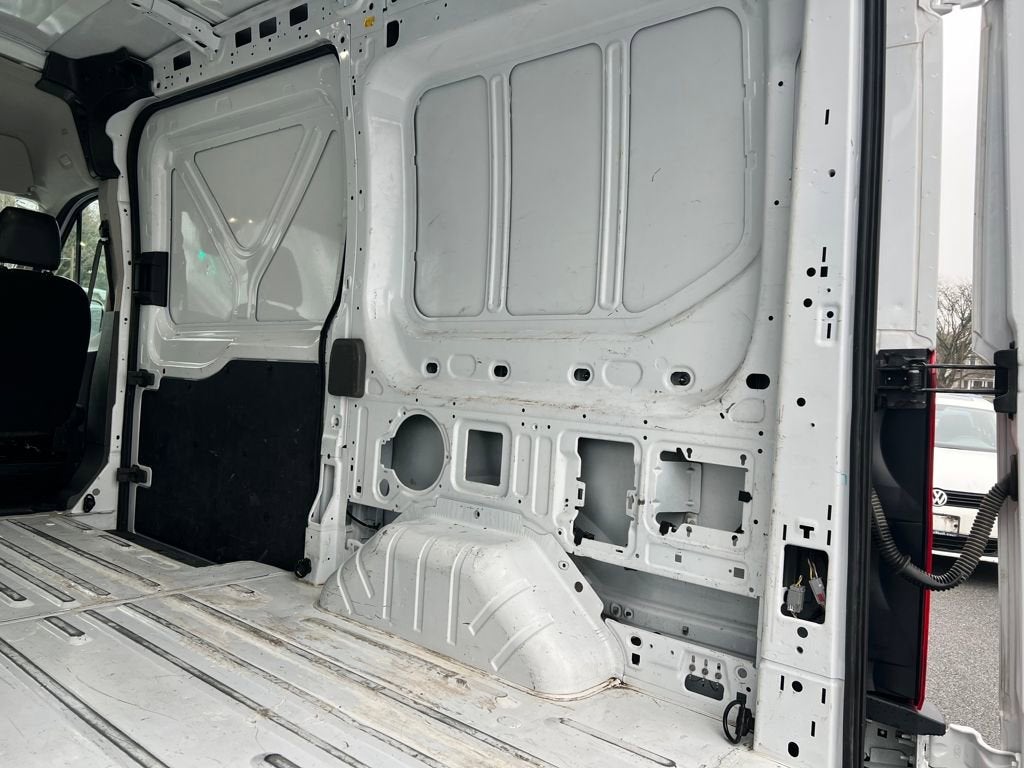 2023 Ford Transit Cargo Van T250 MD RF RWD