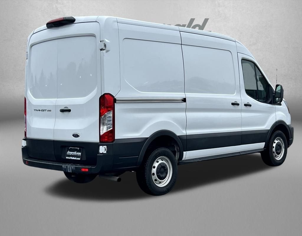 2023 Ford Transit Cargo Van T250 MD RF RWD