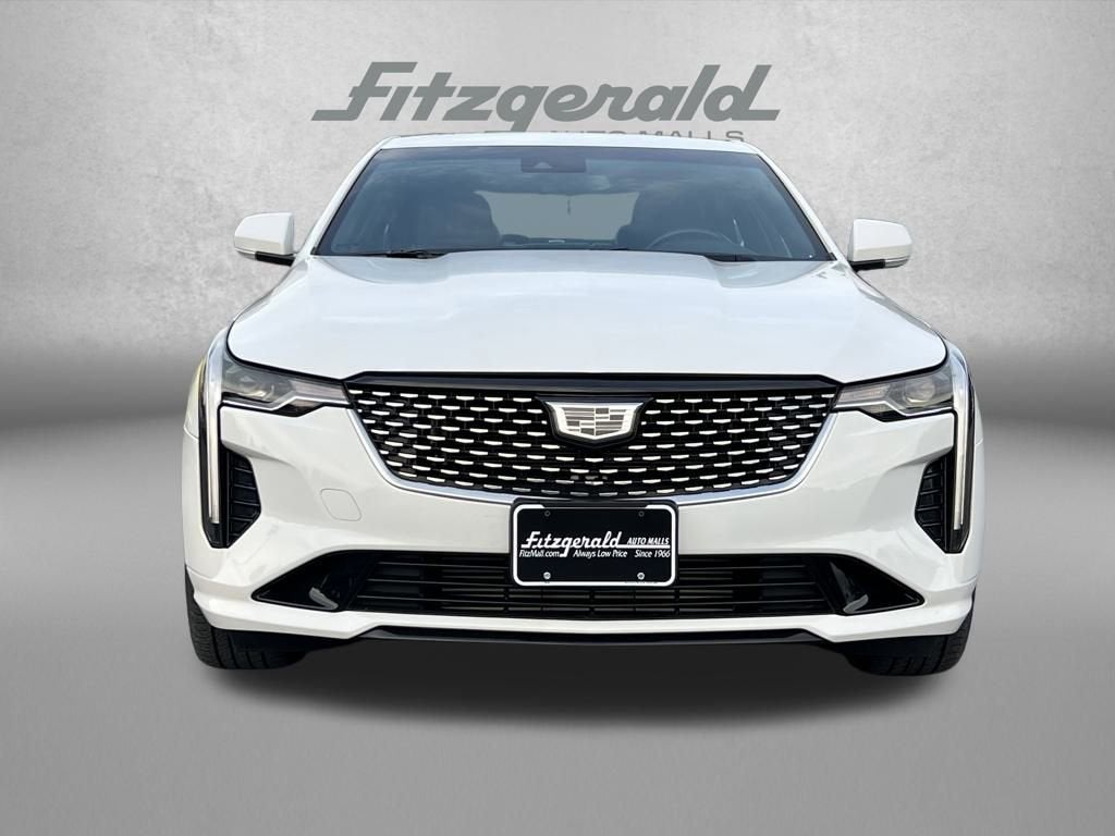 2023 Cadillac CT4 Luxury