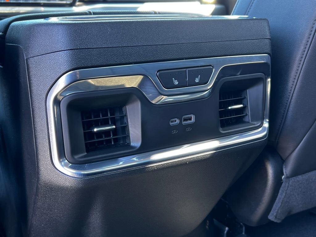 2025 Chevrolet Silverado 3500 HD LTZ