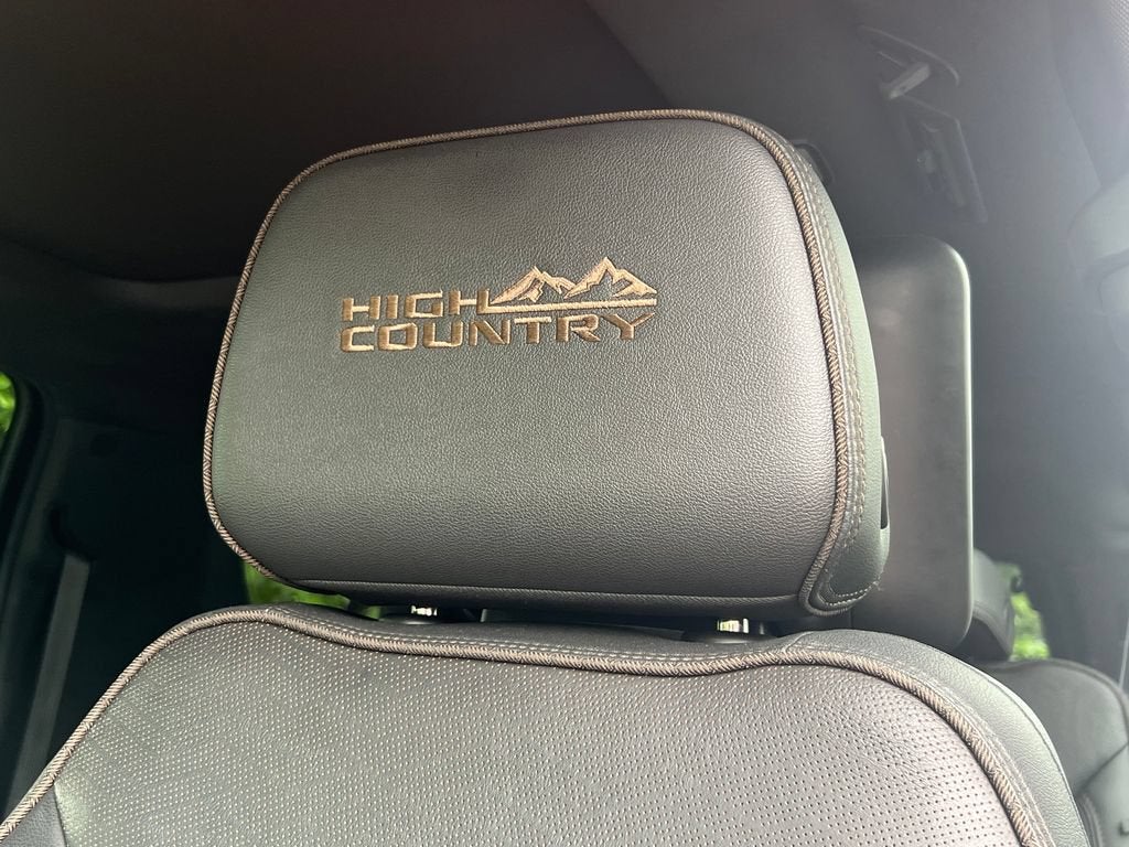 2021 Chevrolet Suburban High Country