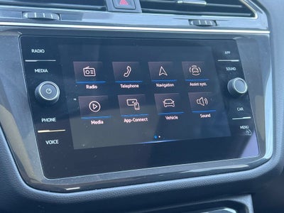 2023 Volkswagen Tiguan SE