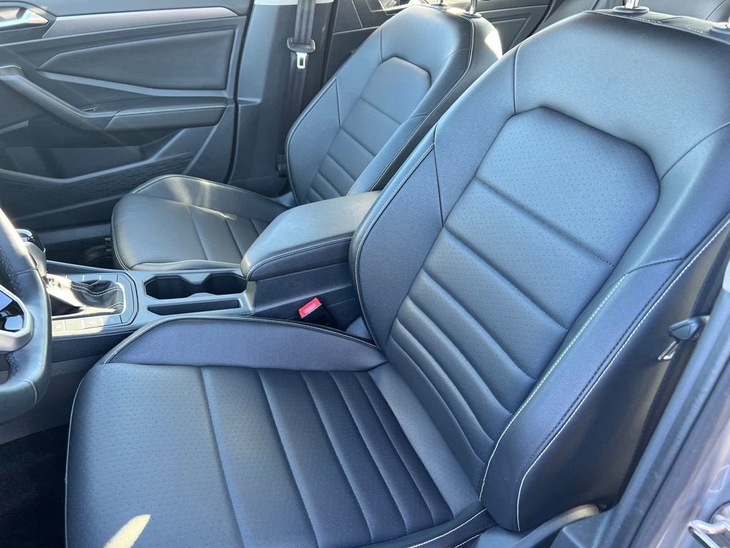 2024 Volkswagen JETTA Base