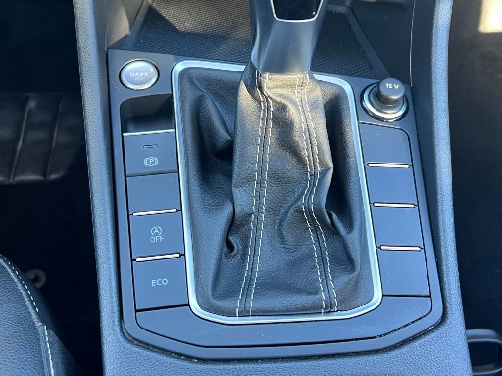 2024 Volkswagen JETTA Base