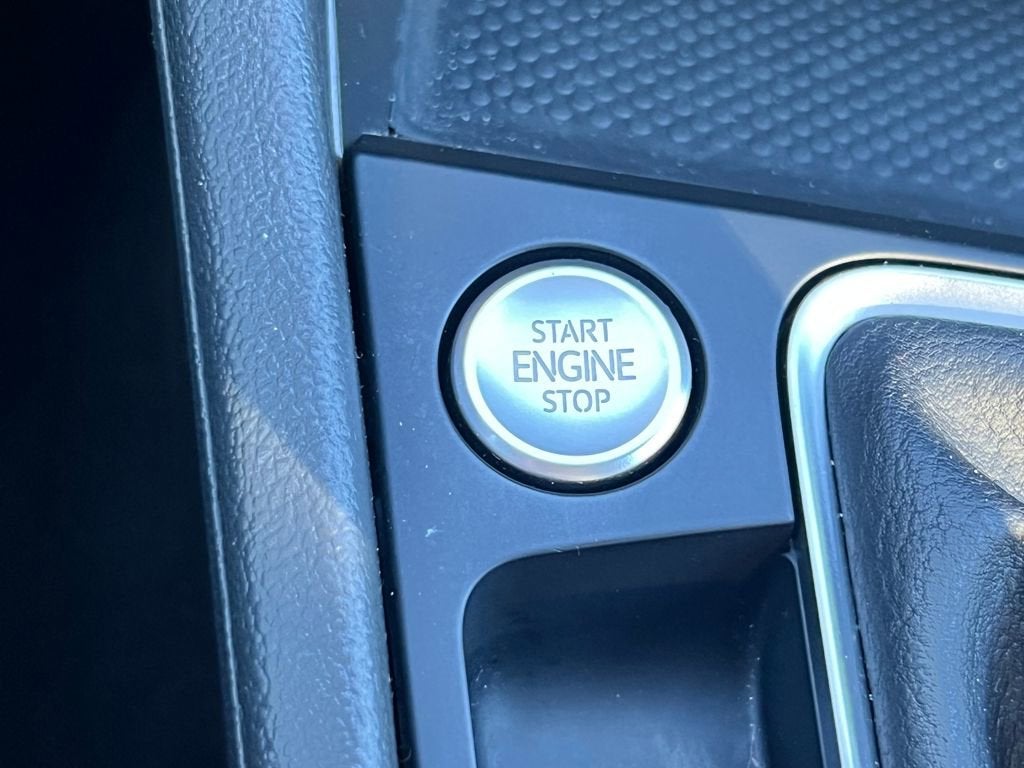 2024 Volkswagen JETTA Base