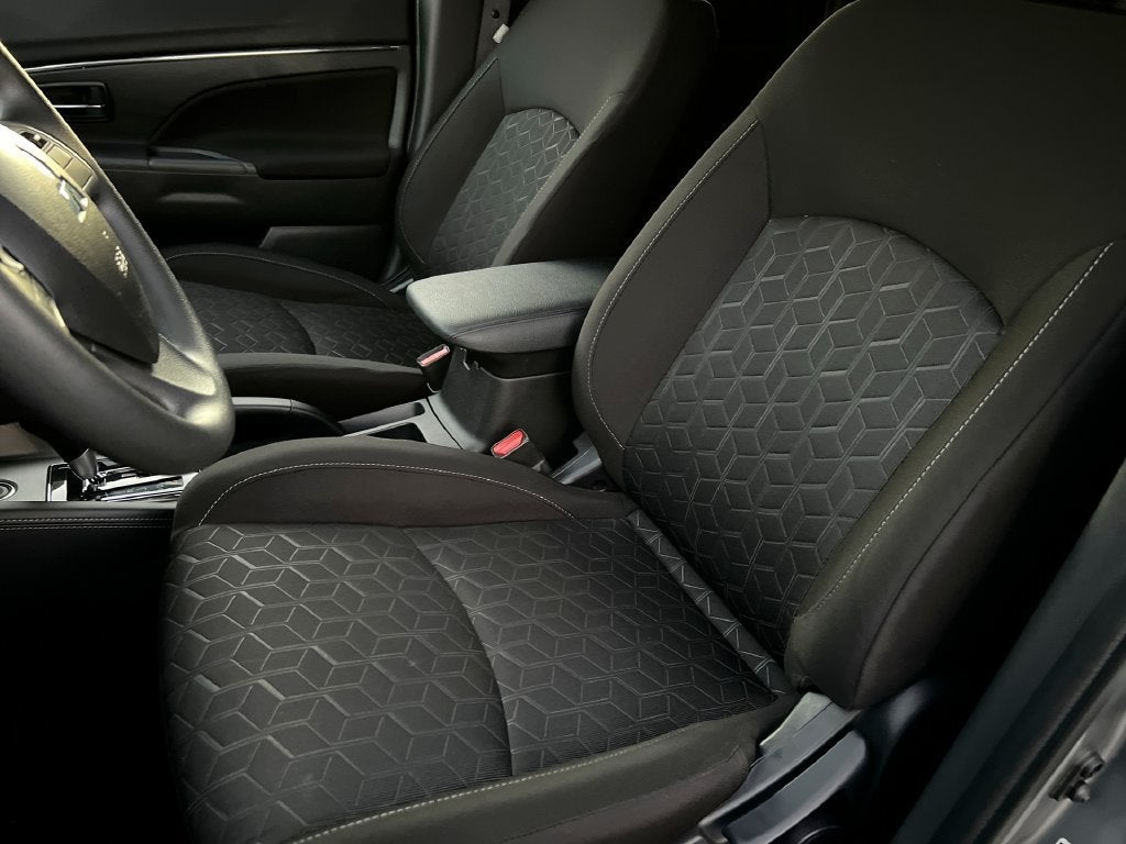 2025 Mitsubishi Outlander Sport S
