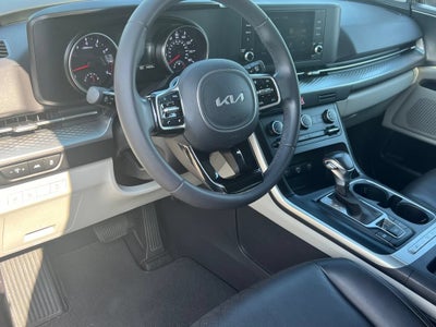 2024 Kia Carnival LX