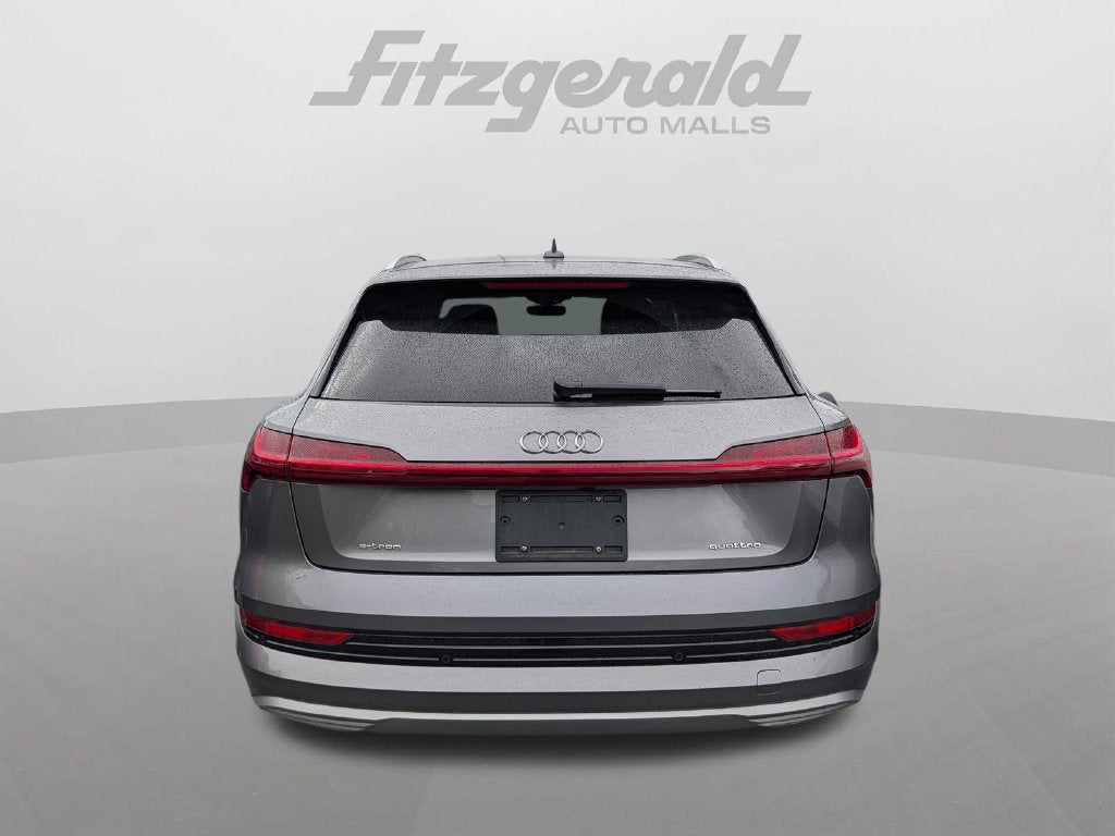 2021 Audi e-tron Premium Plus
